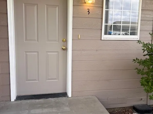 132 S 41st St APT 3, Yakima, WA 98901