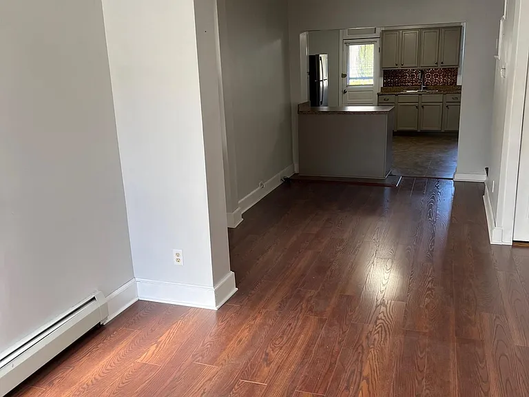125 S 5th St — Photo 11