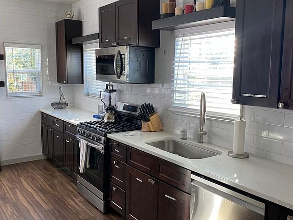 5th image of 2452 W Brooklyn Ave