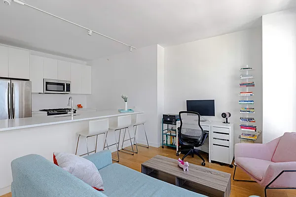 Rented by R New York | media 1