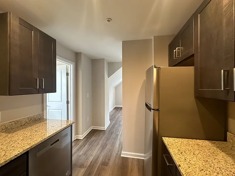 5508 Belair Road Apartments — Photo 20