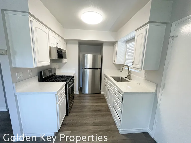 2715 Madison St #3 — Photo 4