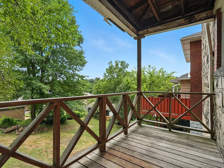 3229 Beacon Hill Ave — Photo 25