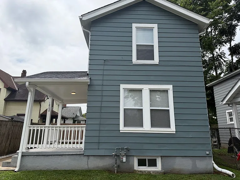 1808 Lawn Ave — Photo 1