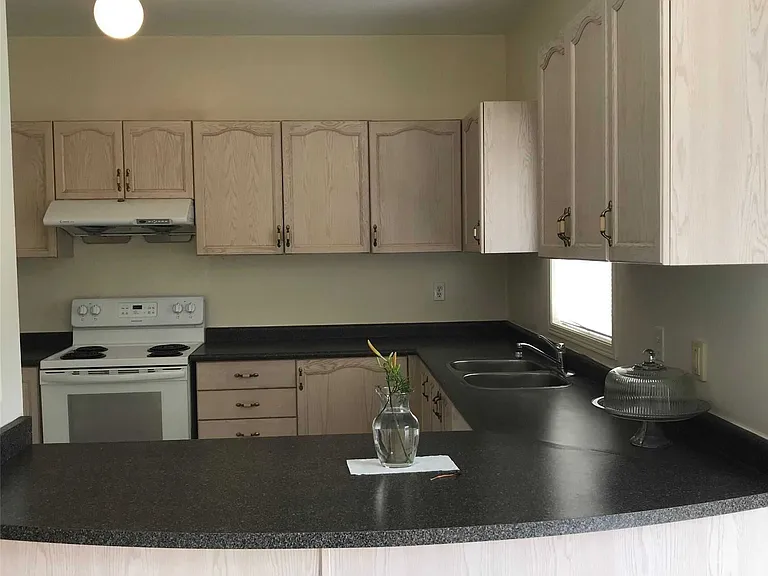 127 Orchard Hill Blvd — Photo 6