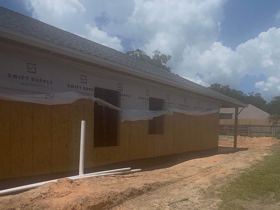 1st image of 2716 Copter Rd