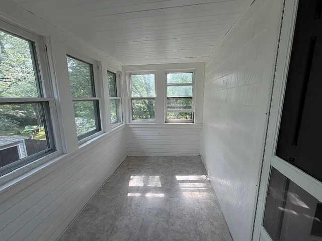 3340 E Fairfax Rd — Photo 12