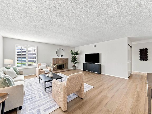 4th image of 650 Laguna Point Ct