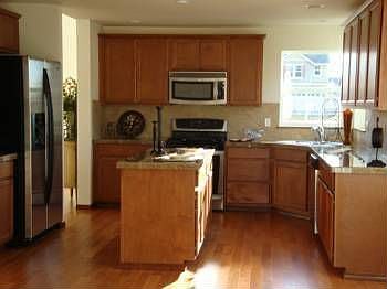 4th image of 7014 85th Ave NE