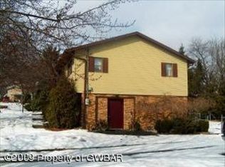 14 Park St, Dallas, PA 18612