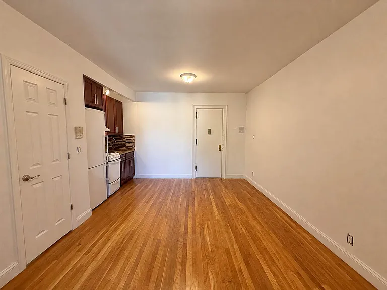 57 Herkimer St #312 — Photo 4