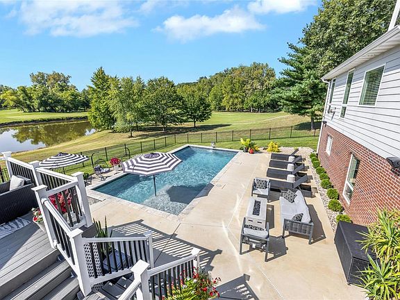 4th image of 6624 Fox Creek Dr
