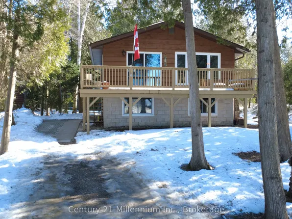 24 Miramichi Bay Rd, Saugeen Shores, ON N0H 2C6