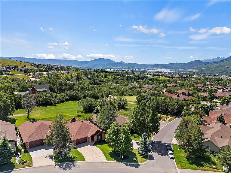 4859 E Eagleridge Dr — Photo 4