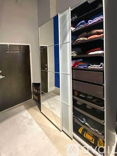 Wardrobe (comes with apartment)