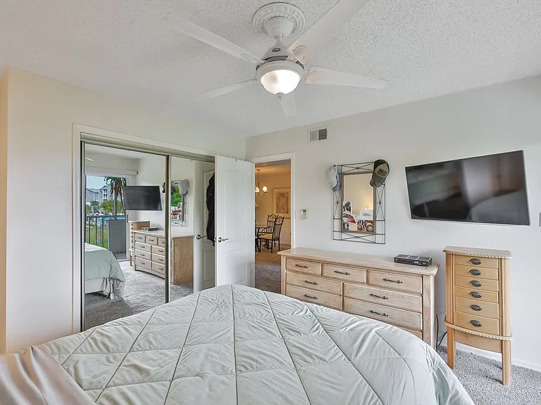 5567 Sea Forest Dr #122 — Photo 18