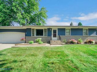 2180 W 93rd Pl, Crown Point, IN 46307