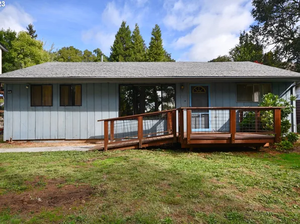 646 SE Oak St, White Salmon, WA 98672