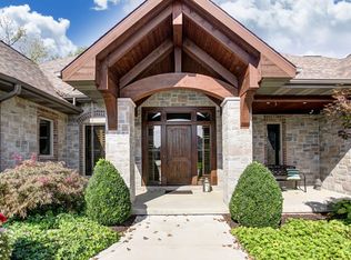 3832 Vermilion Clfs, Fort Wayne, IN 46814