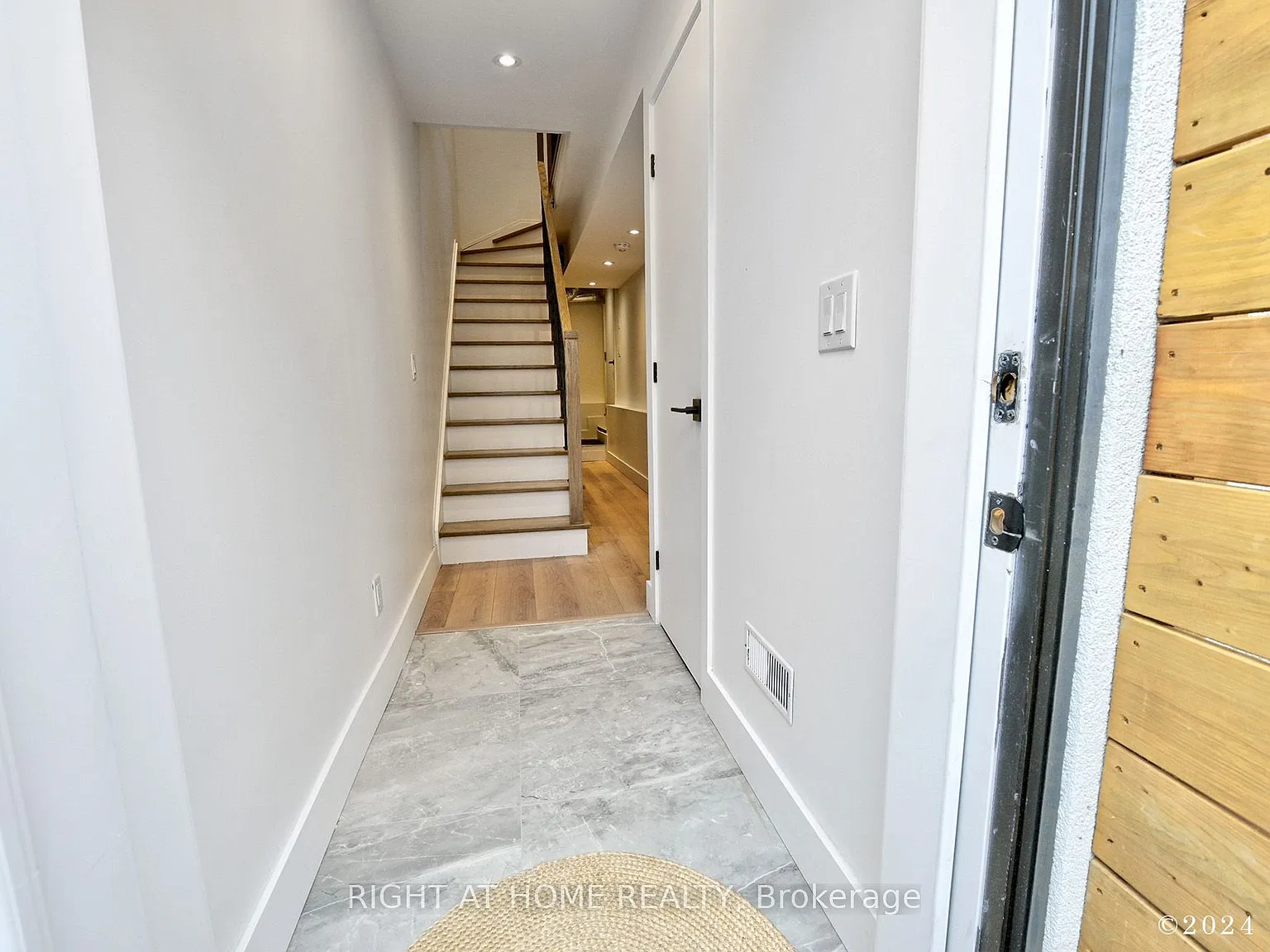 3 bed, $2,795 — Photo 2