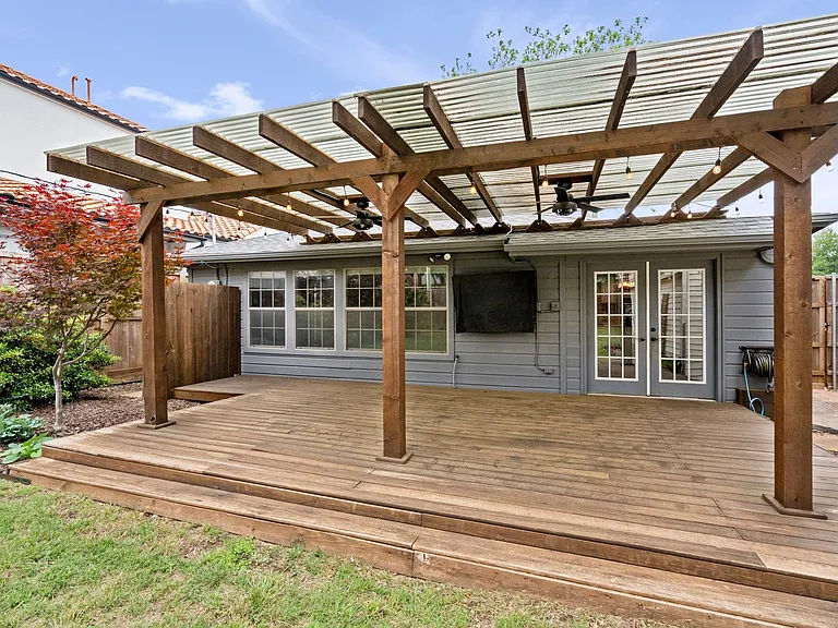 8406 Lakemont Dr — Photo 23