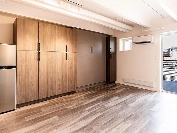 3rd image of 1495 Vrain St Unit 316