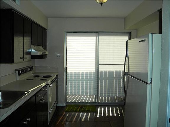 4th image of 7911 Meadow Park Dr APT 108