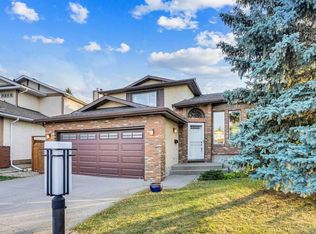 229 E Wood Valley Pl SW, Calgary, AB T2W5T9