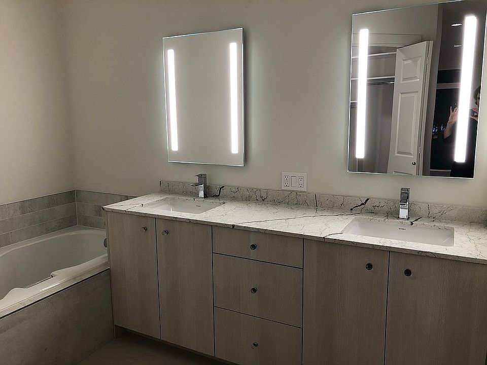 1st image of 10045 NE 1st St APT 324