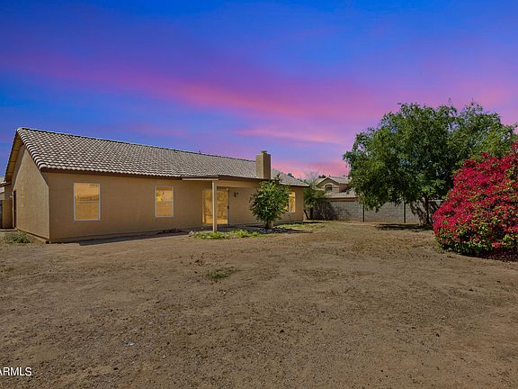 3rd image of 8020 W Stella Ave