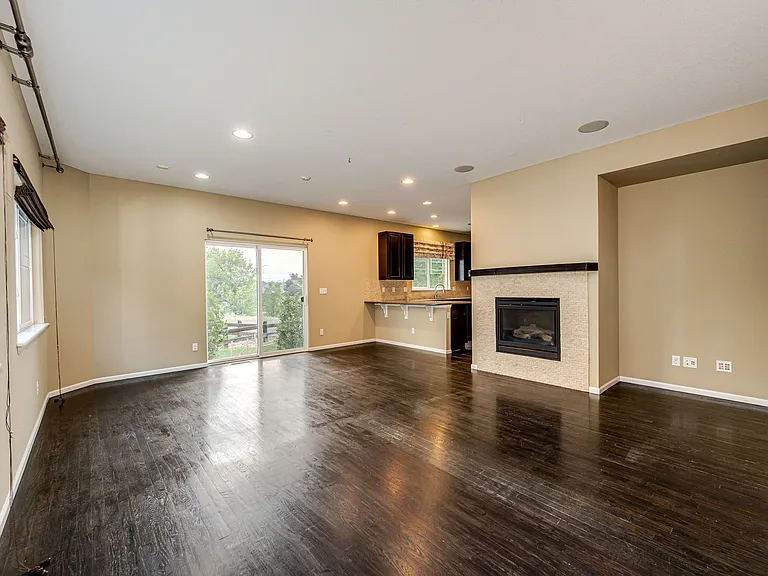 23797 Harwood Ave — Photo 4