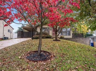 209 Solley Dr, Ballwin, MO 63021
