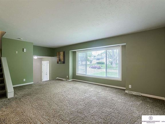 5th image of 1716 S 138th St