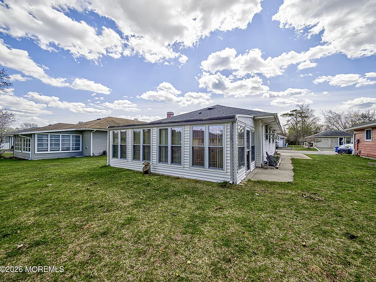 59 Guadeloupe Dr — Photo 22