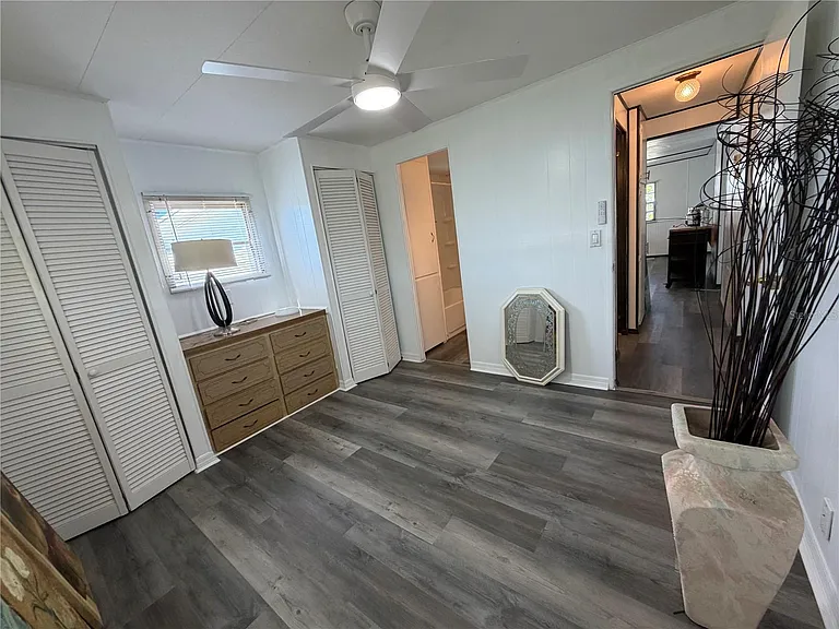 5221 Beechmont Ave — Photo 23