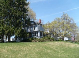 502 Columbus St, Pella, IA 50219