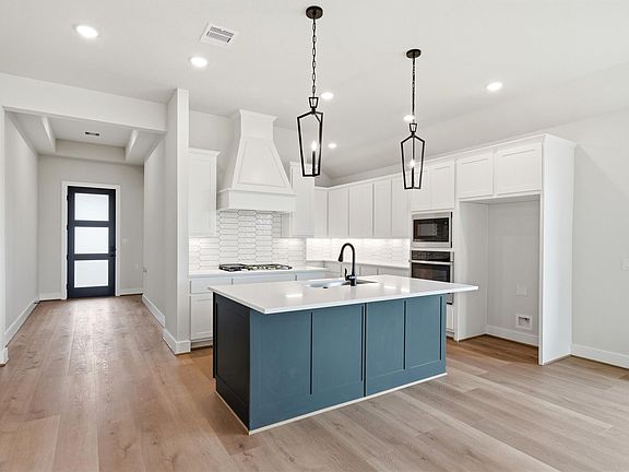7th image of this home