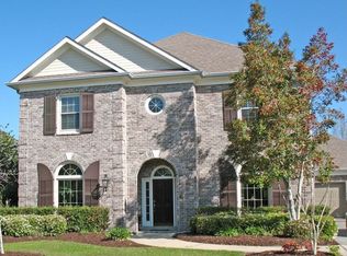 28 Fairway Oaks Dr, New Orleans, LA 70131