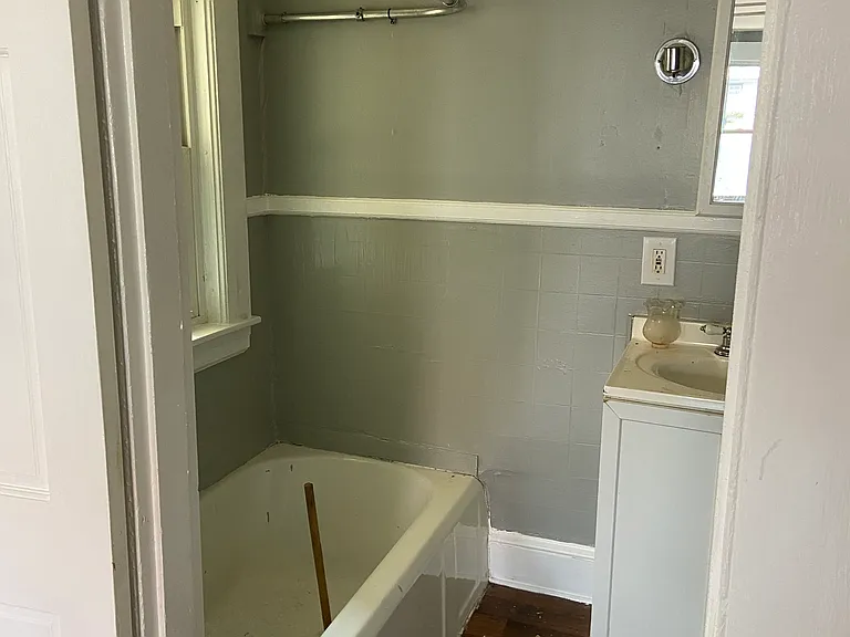 31 Elm St #1 — Photo 3