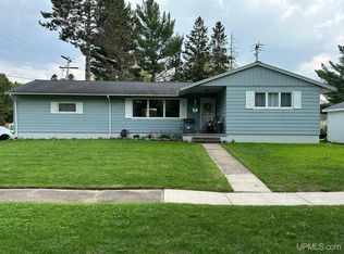 778 Poplar St, Ishpeming, MI 49849