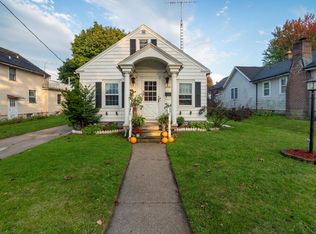 1019 N 14th St, Manitowoc, WI 54220