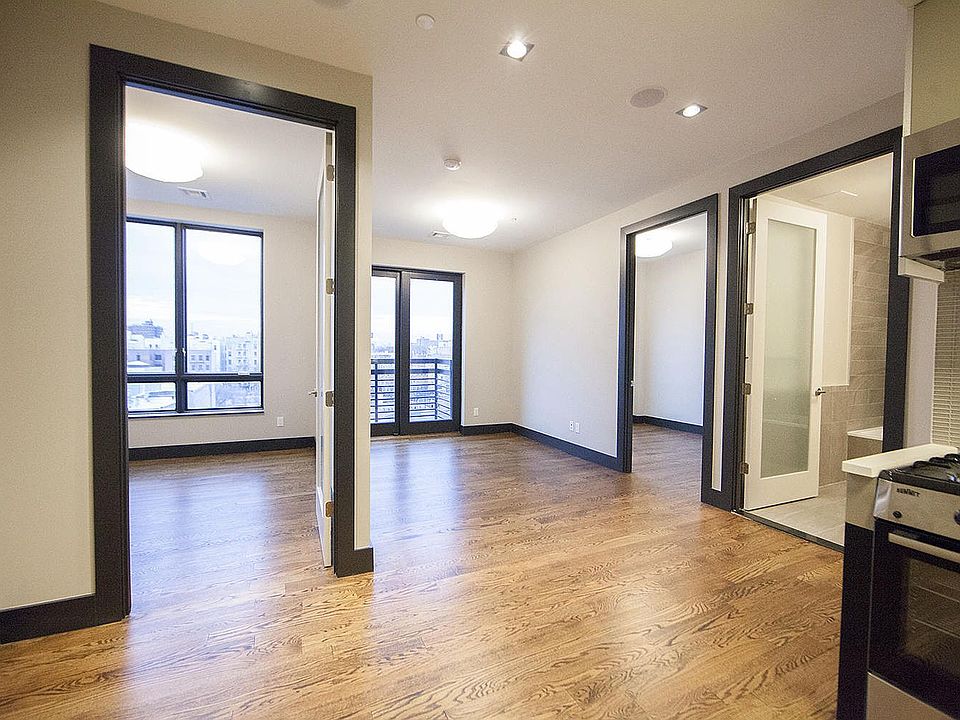 1st image of 875 De Kalb Ave #2B