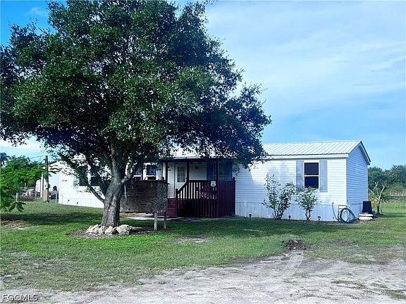 2nd image of 3704 Dustin Dr