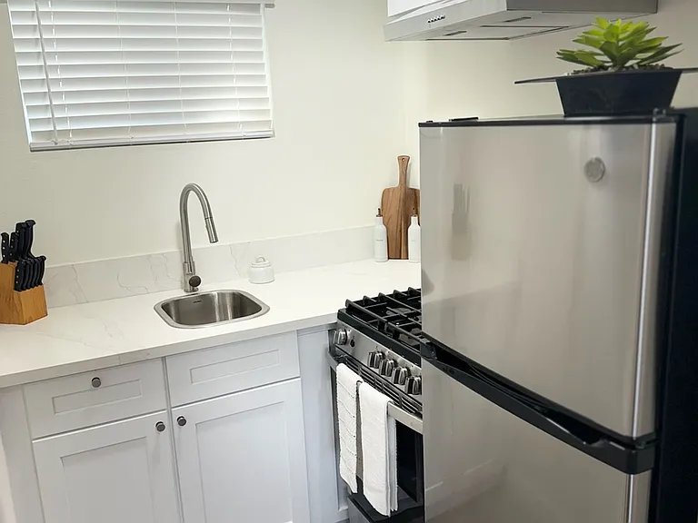 1840 W Orangethorpe Ave-NEWLY RENOVATED, Quartz Counters & Stainless Steel Appliances — Photo 18