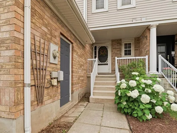 20 Werstine Ter, Cambridge, ON N3C 4G7