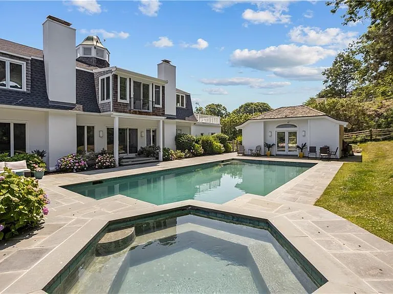 1 Harbor View Dr — Photo 7