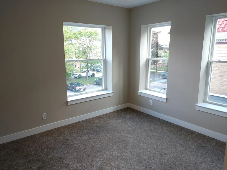 25 S Plum St #3 — Photo 9