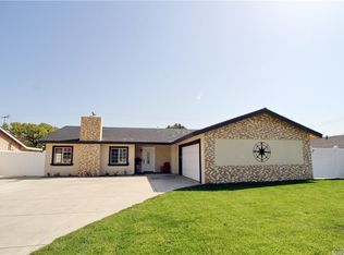 808 E Woodland Ln, Glendora, CA 91741