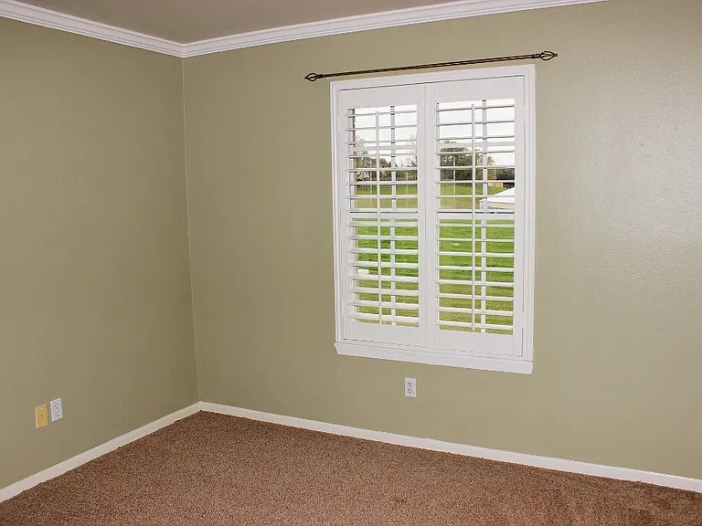 347 Stone Hill Dr #4 — Photo 9