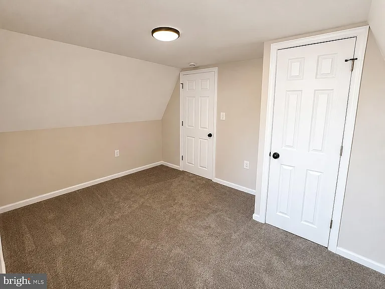 82 Central Ave — Photo 16